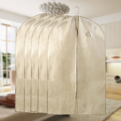 Business Siyah Kapitone 80gsm 60x100cm Non Woven Suit Cover