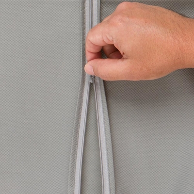 Şık Nefes Alabilir CMYK 40x2.5cm 260gsm Non Woven Suit Cover